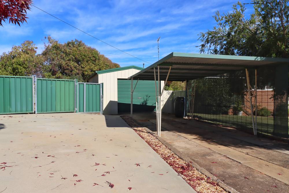15 Wollowra Street, COWRA, NSW 2794