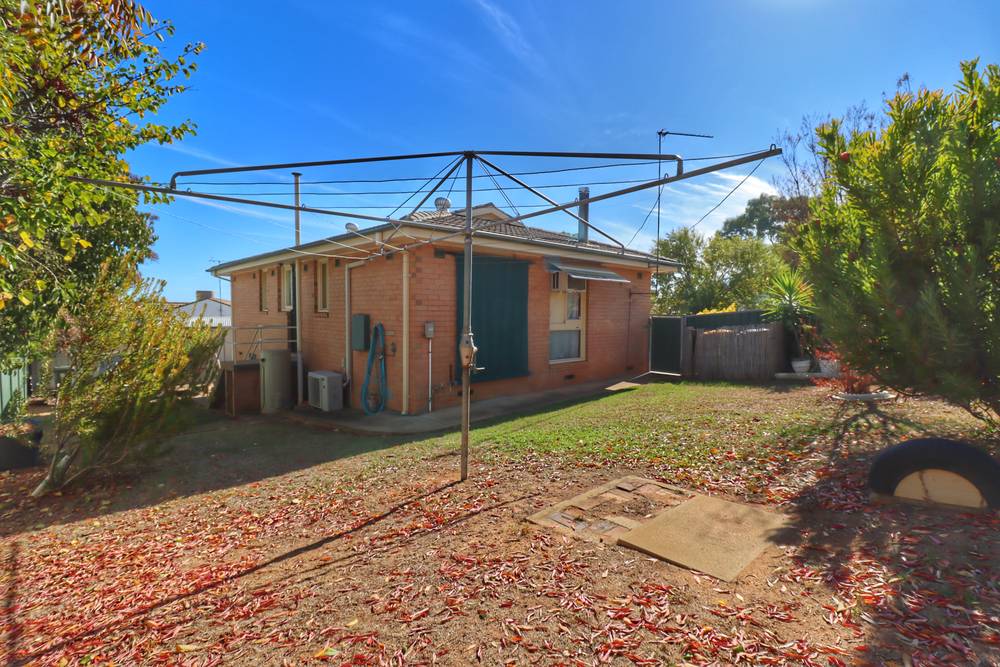 15 Wollowra Street, COWRA, NSW 2794