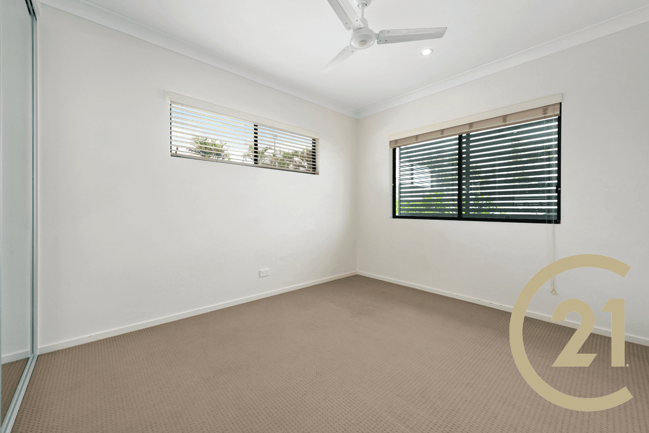 10 Shea Street, Scarborough, QLD 4020