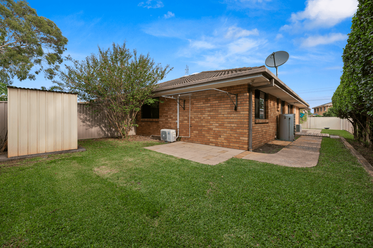 1/141 Central Street, LABRADOR, QLD 4215