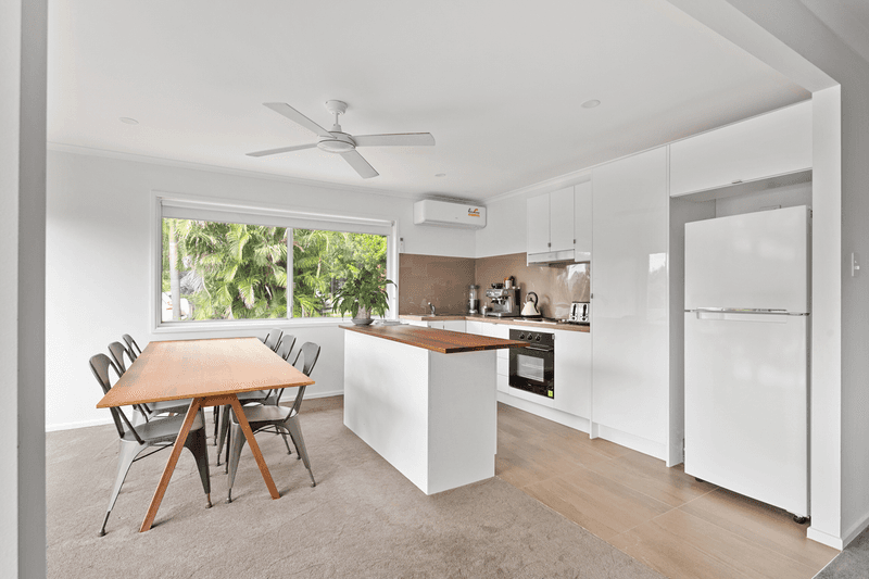 27 Jones Road, BUDERIM, QLD 4556