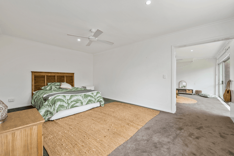 27 Jones Road, BUDERIM, QLD 4556