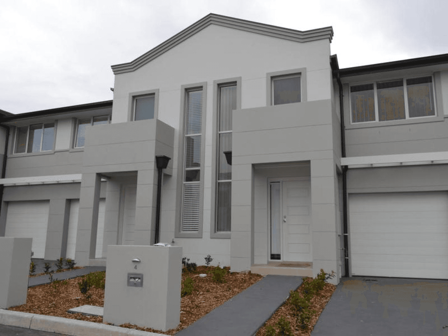 4 Highland Close, Macquarie Links, NSW 2565