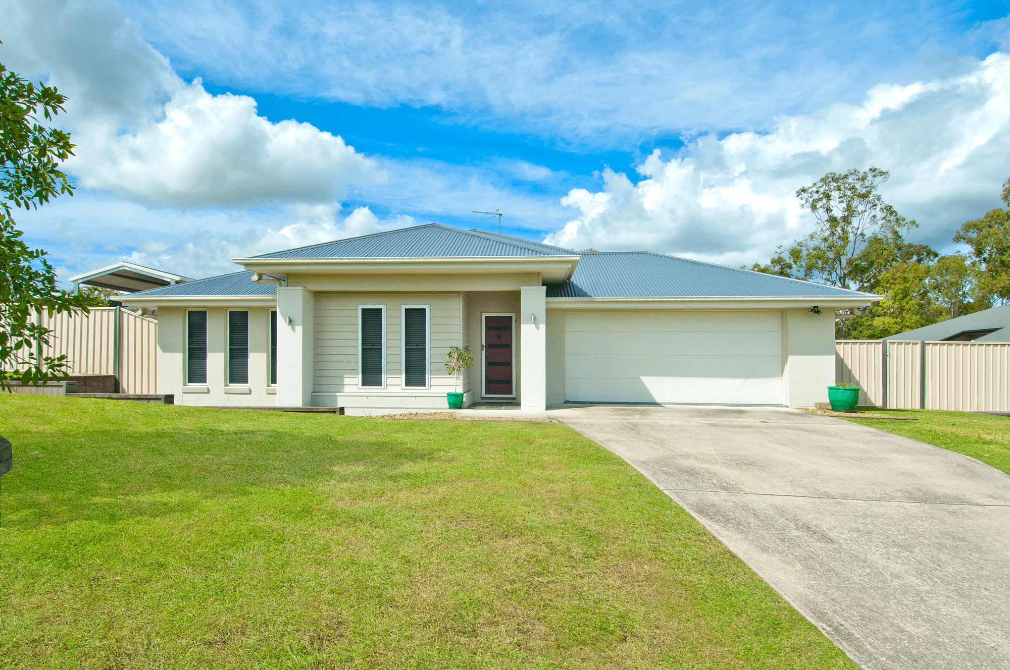 2-4 Kenross Close, GLENEAGLE, QLD 4285