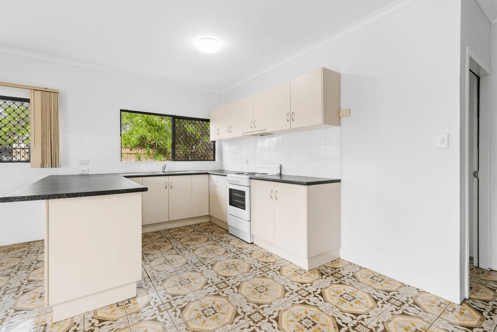 1/193-195 Spence Street, BUNGALOW, QLD 4870