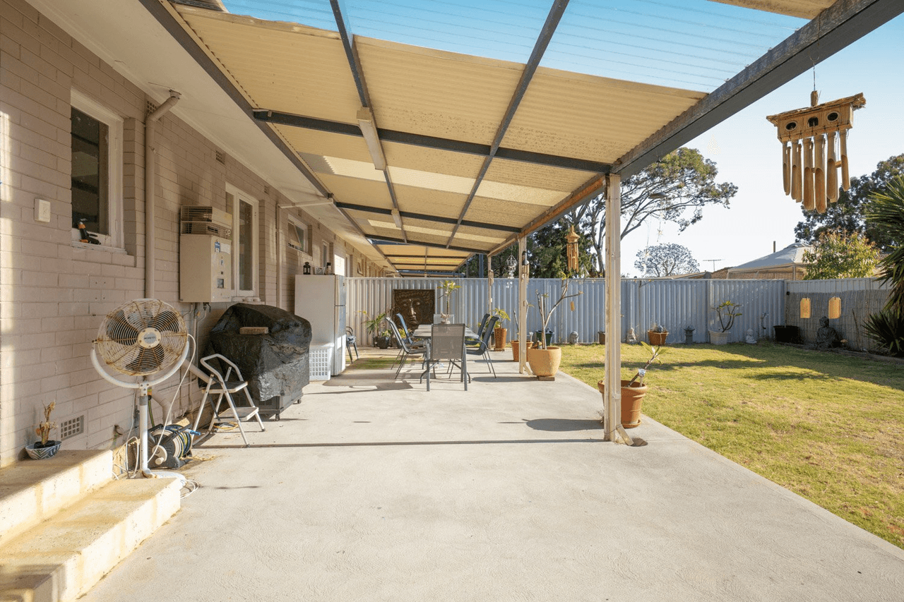 Unit 2/17 Westbrook Way, GIRRAWHEEN, WA 6064