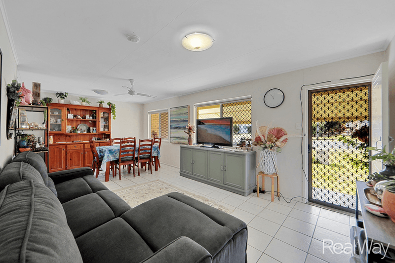 31 Mcveigh Street, Kepnock, QLD 4670