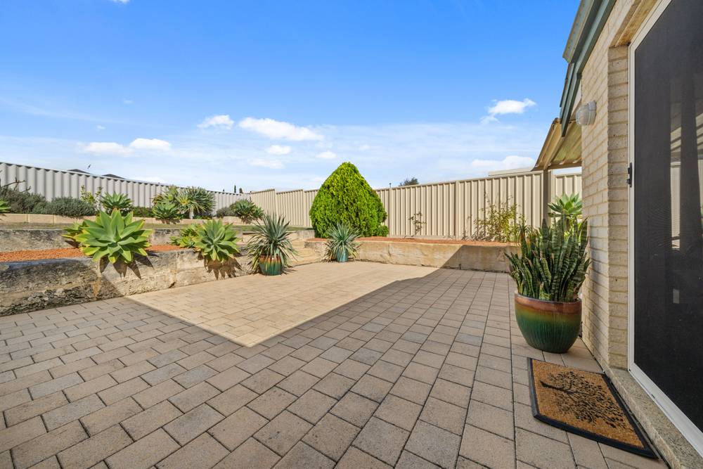 5 Kurrajong Boulevard, Banksia Grove, WA 6031
