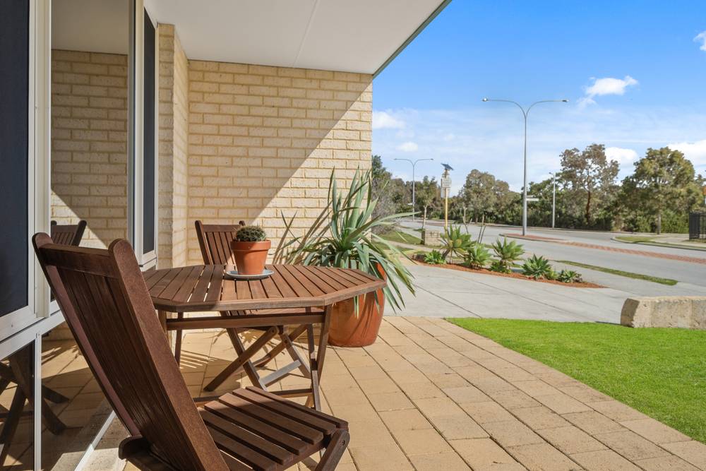 5 Kurrajong Boulevard, Banksia Grove, WA 6031