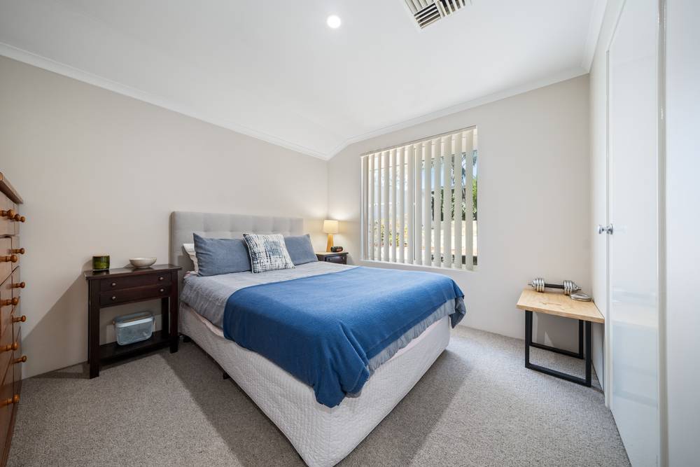 5 Kurrajong Boulevard, Banksia Grove, WA 6031