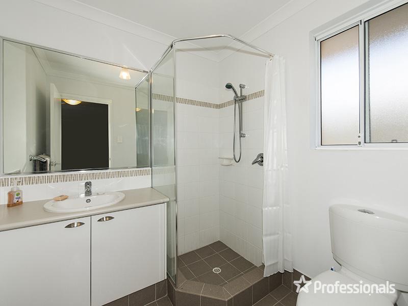 15 Zircon Drive, Byford, WA 6122