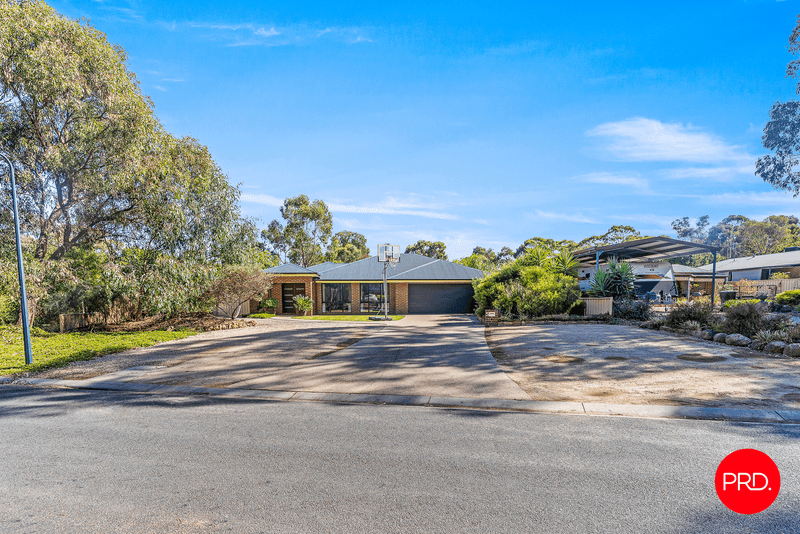 5 Bedarra Court, MAIDEN GULLY, VIC 3551