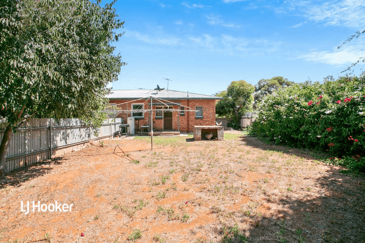 16 Stakes Crescent, ELIZABETH DOWNS, SA 5113