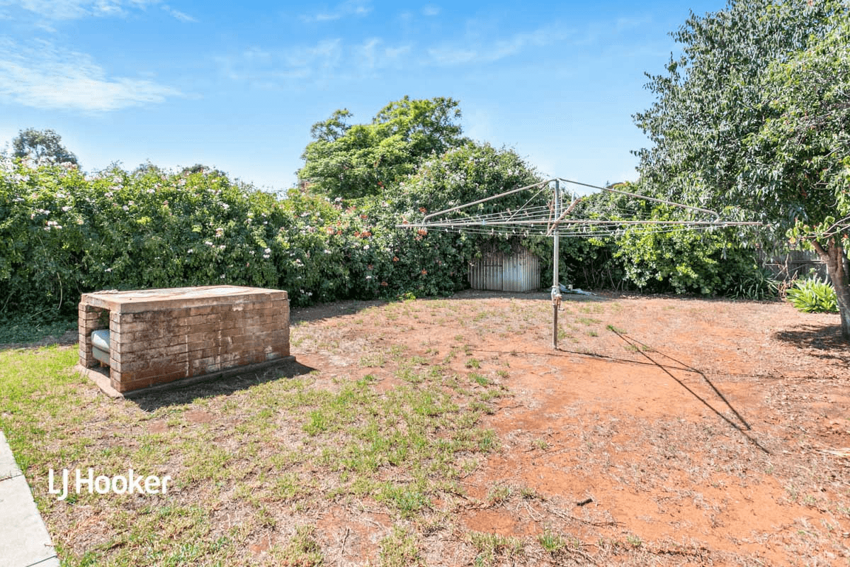 16 Stakes Crescent, ELIZABETH DOWNS, SA 5113