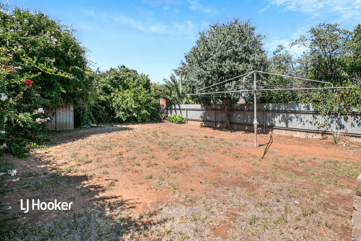 16 Stakes Crescent, ELIZABETH DOWNS, SA 5113