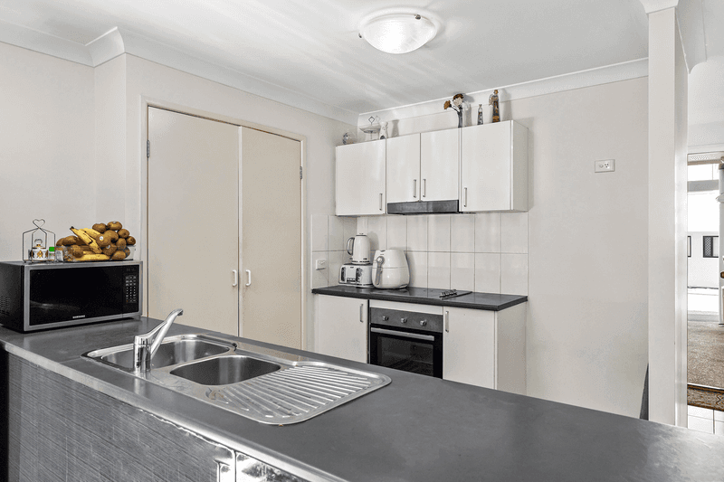 37/11 Portia St, KINGSTON, QLD 4114