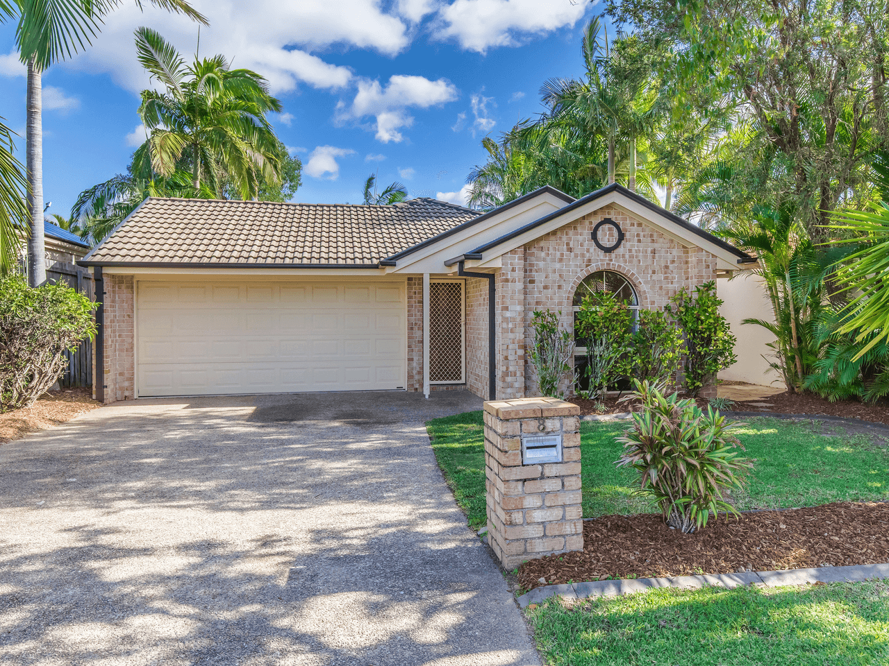 8 Burran Avenue, UPPER COOMERA, QLD 4209