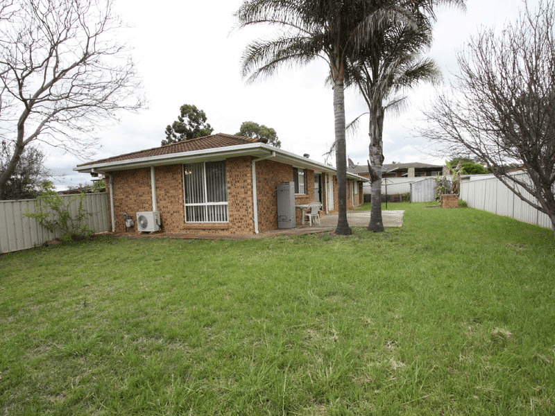 21 Chalcedony Street, EAGLE VALE, NSW 2558