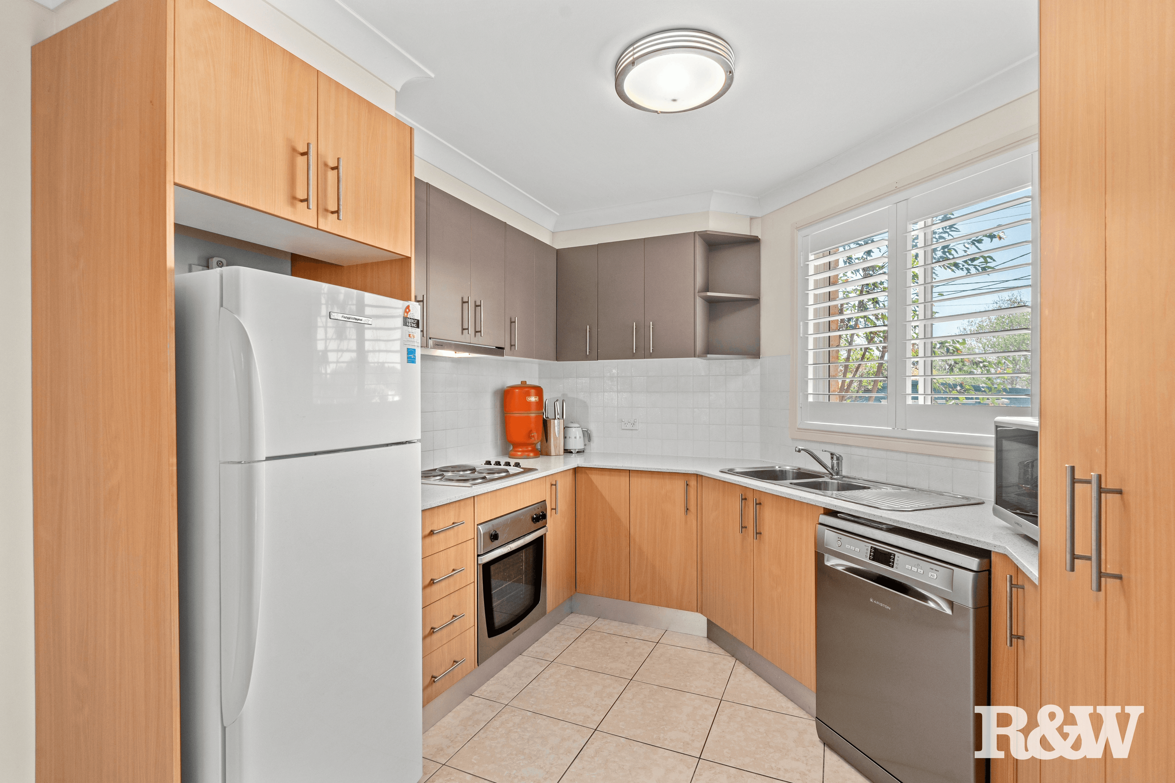 1/227 Brisbane Water Drive, Point Clare, NSW 2250