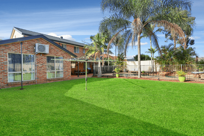 22  Alamar Cres, Quakers Hill, NSW 2763