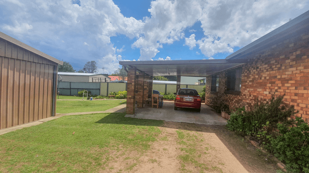 19 James Street, CROWS NEST, QLD 4355