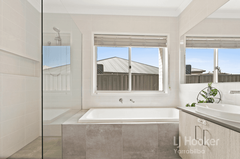 78 Towns Avenue, LOGAN VILLAGE, QLD 4207