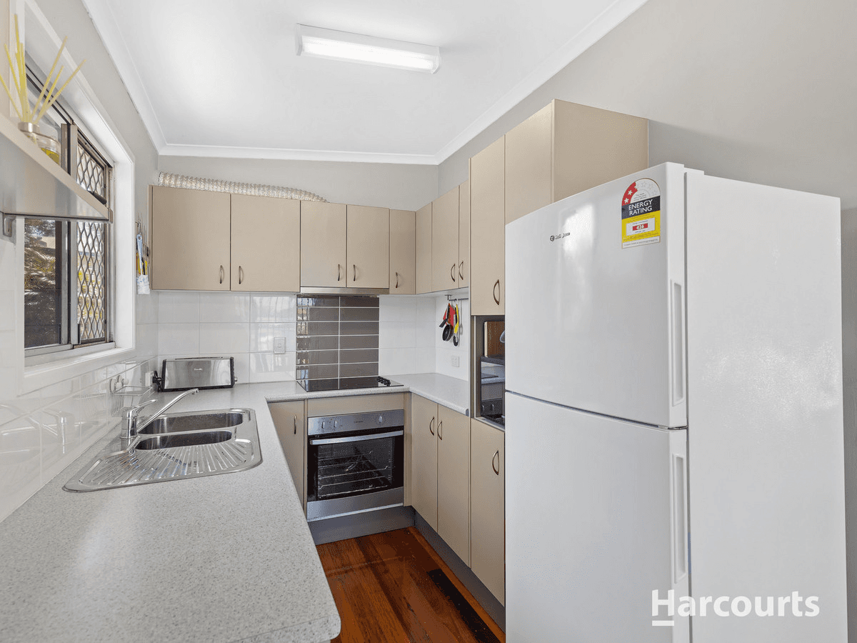 24 Melinda Street, Kallangur, QLD 4503