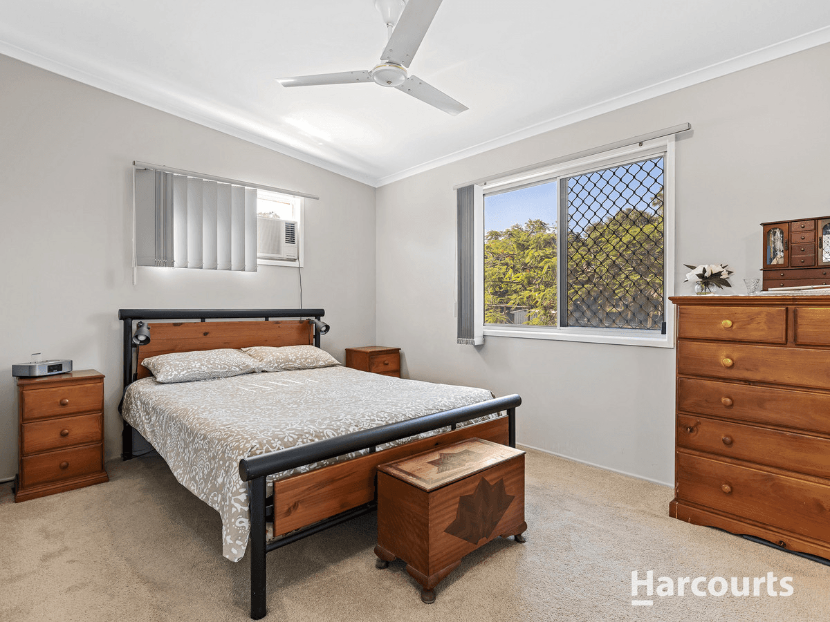 24 Melinda Street, Kallangur, QLD 4503