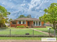 11 Duval Street, ARMIDALE, NSW 2350