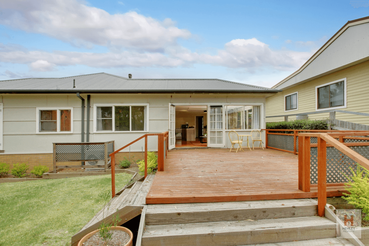 33 Massie Street, Cooma, NSW 2630