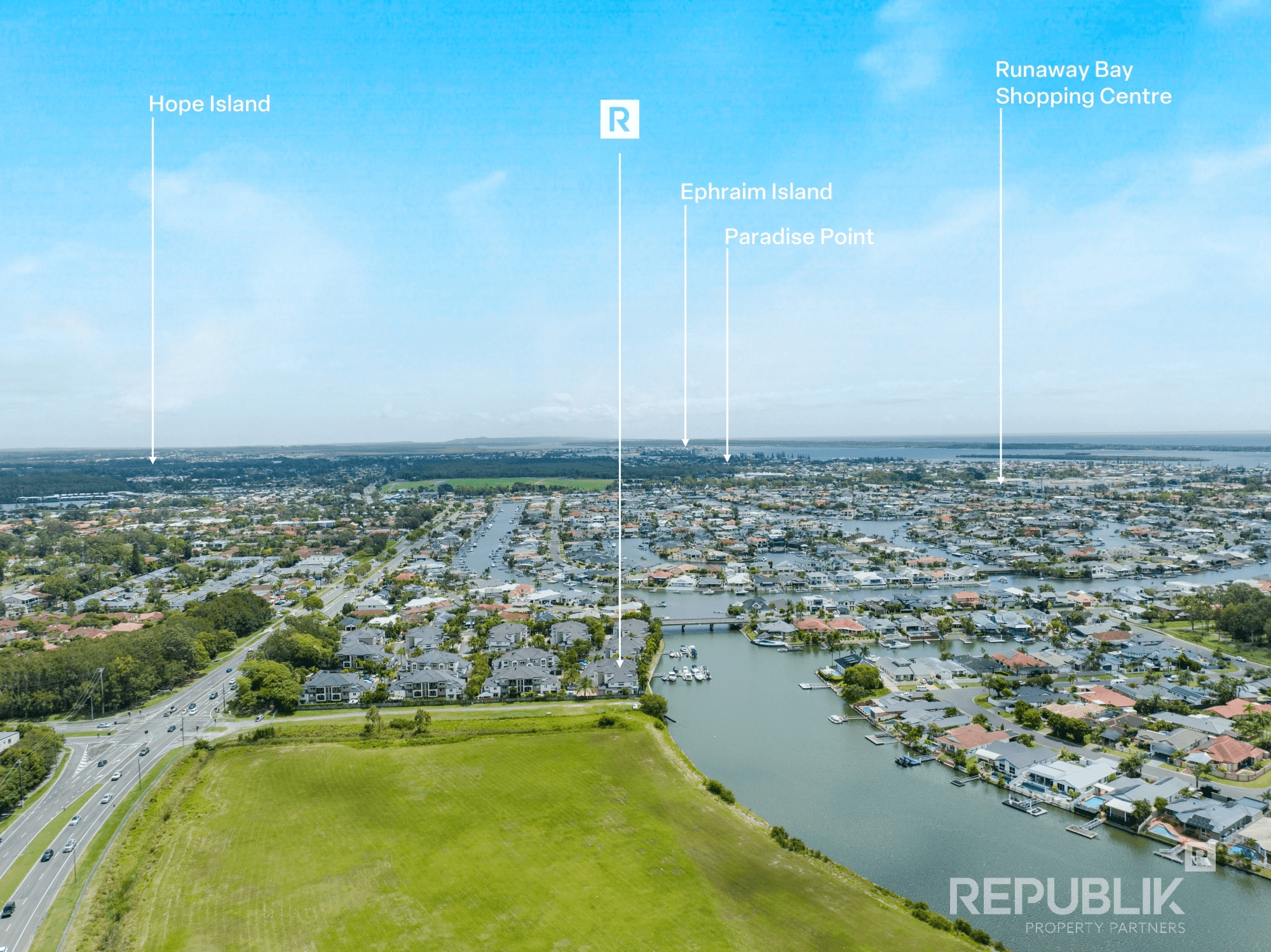 33/82-86 Limetree Parade, RUNAWAY BAY, QLD 4216