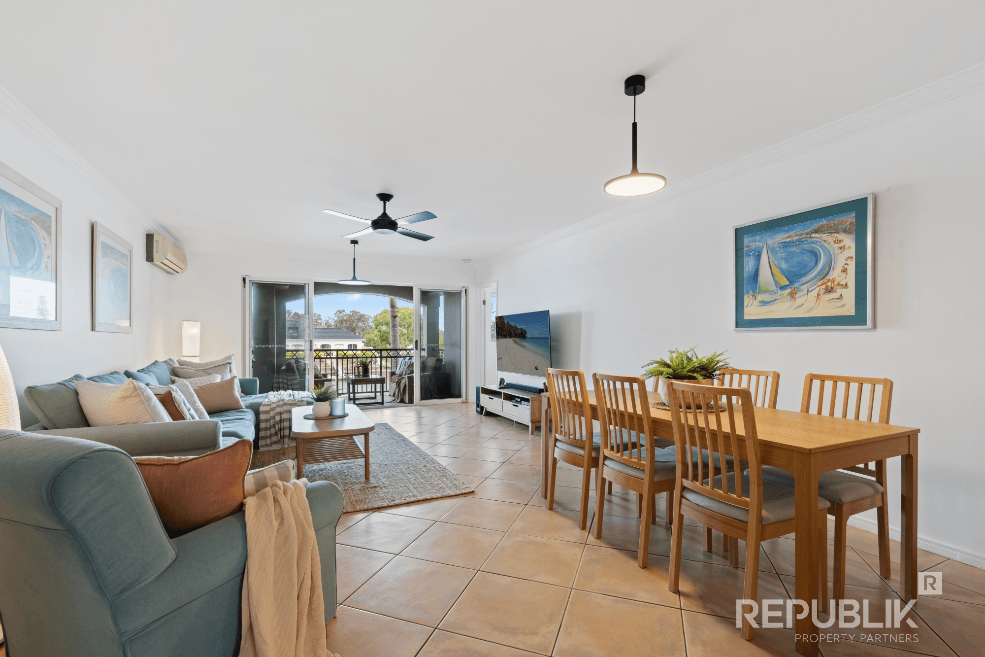 33/82-86 Limetree Parade, RUNAWAY BAY, QLD 4216