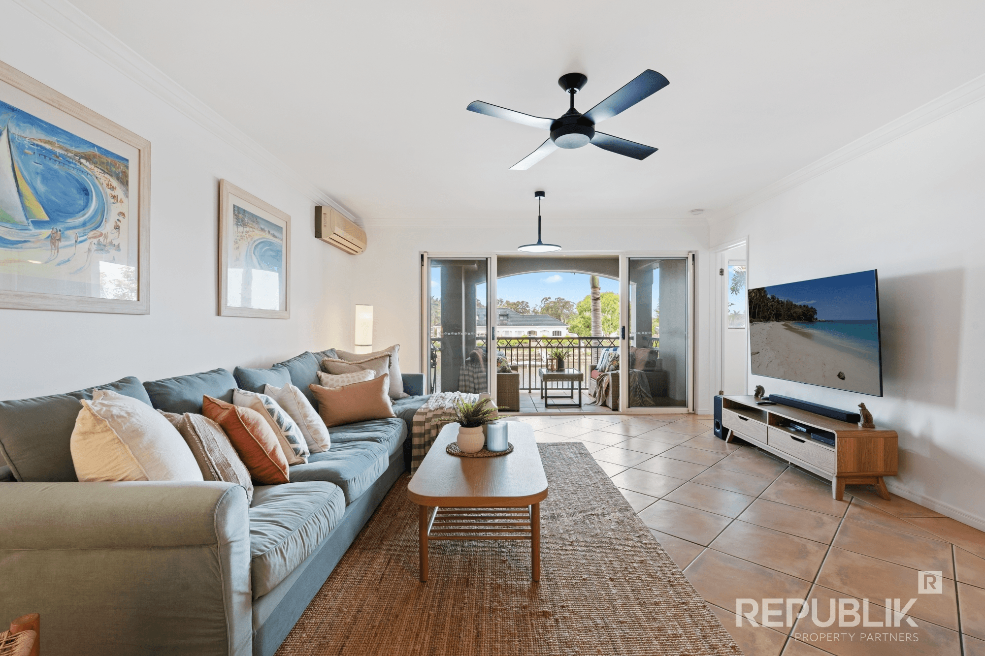 33/82-86 Limetree Parade, RUNAWAY BAY, QLD 4216