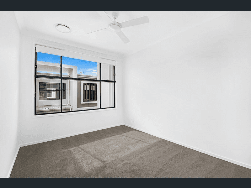 10/33 Sickle Avenue, HOPE ISLAND, QLD 4212