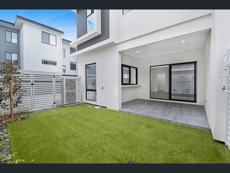 10/33 Sickle Avenue, HOPE ISLAND, QLD 4212