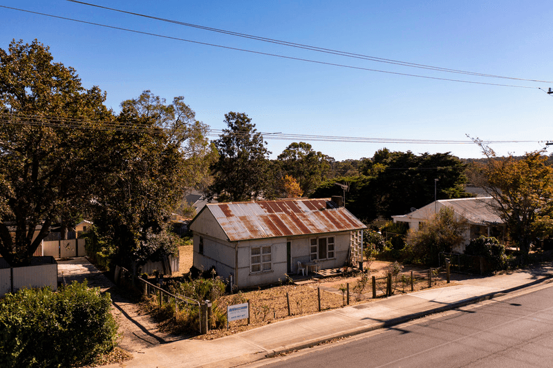 81 Remembrance Driveway, TAHMOOR, NSW 2573