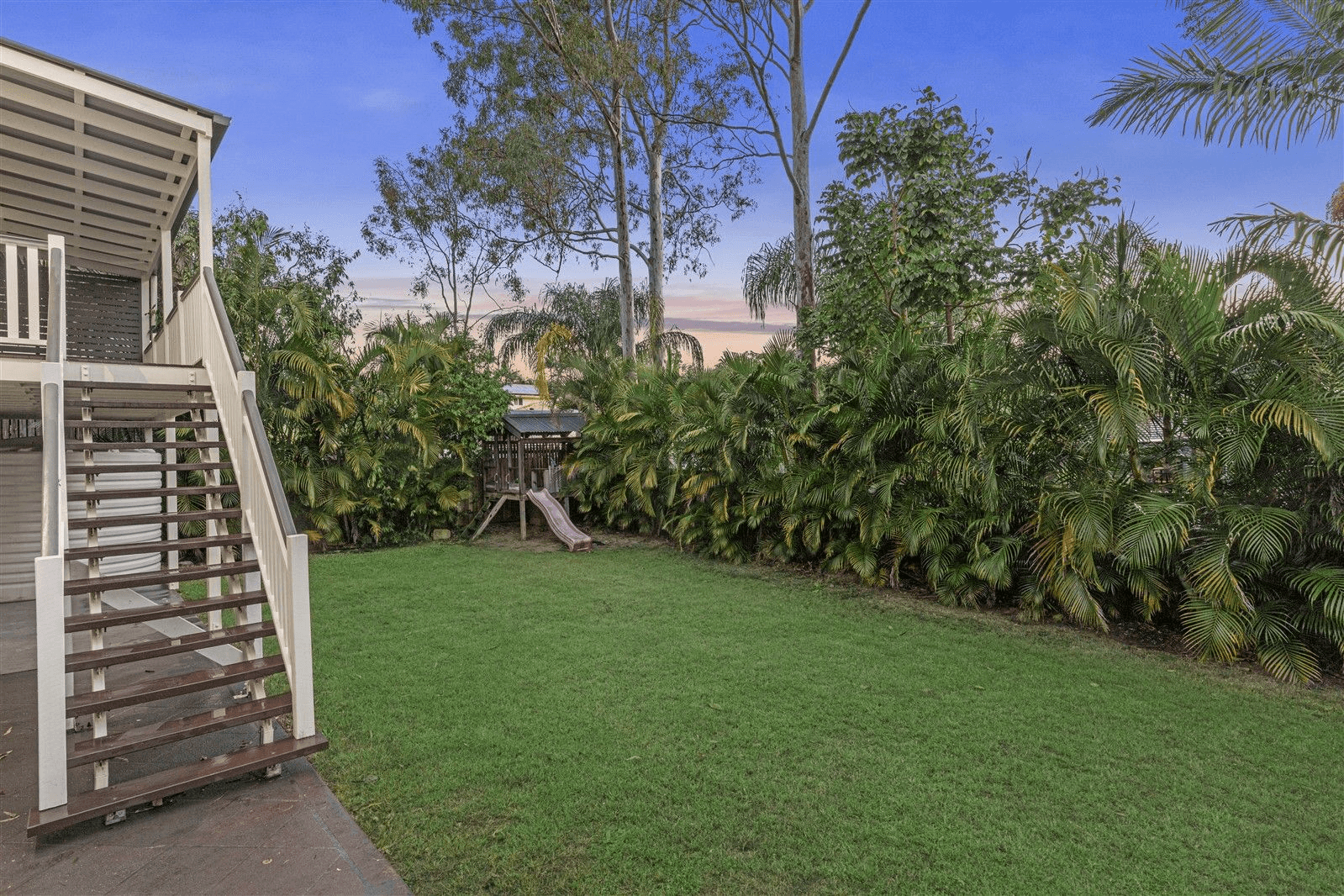 9 Burnside Crescent, WESTLAKE, QLD 4074