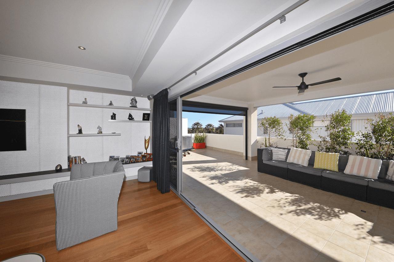 3 Torquay Pass, Mindarie, WA 6030