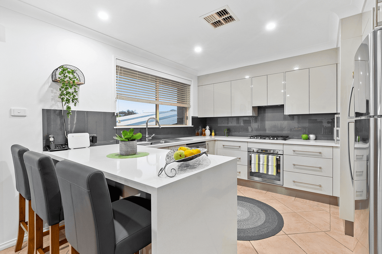 16 Anchor Close, Belmont, NSW 2280