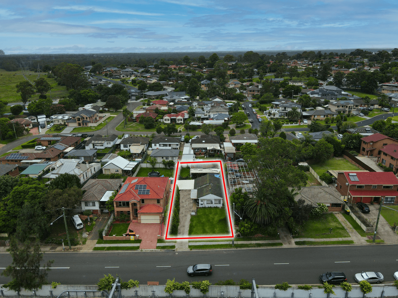 24 Railway Parade, GLENFIELD, NSW 2167