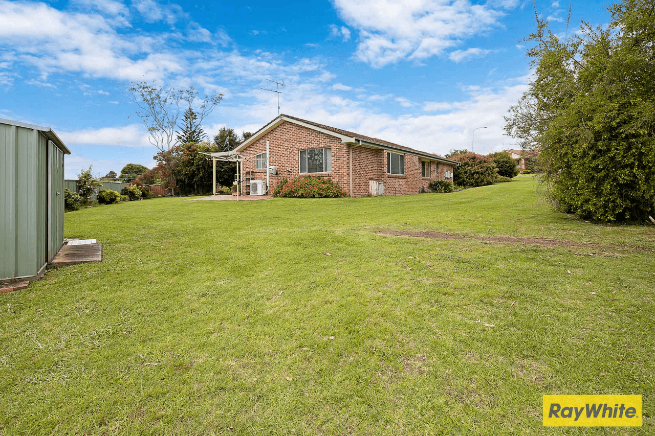 20 Craig Mostyn Place, MORUYA, NSW 2537