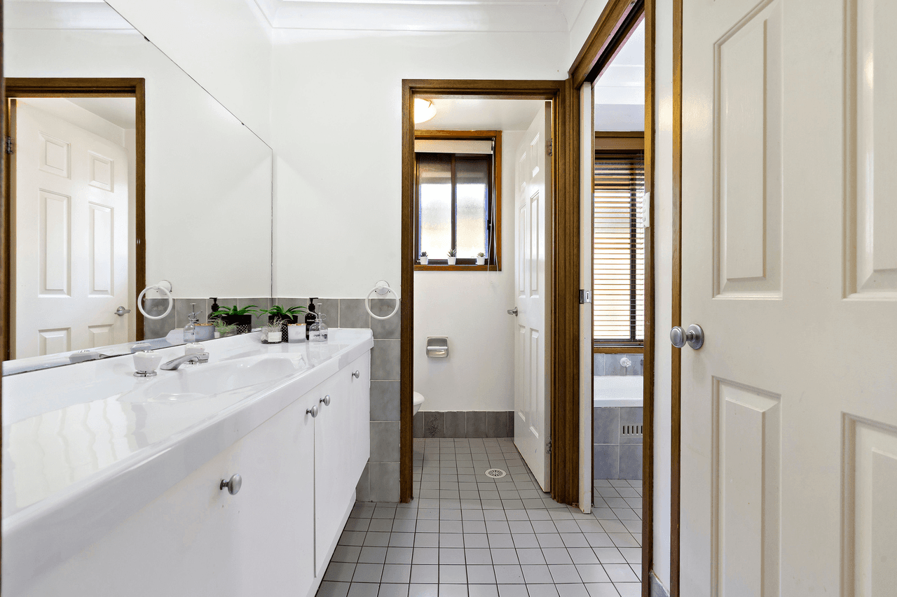 28 Broad Street, Prospect, NSW 2148
