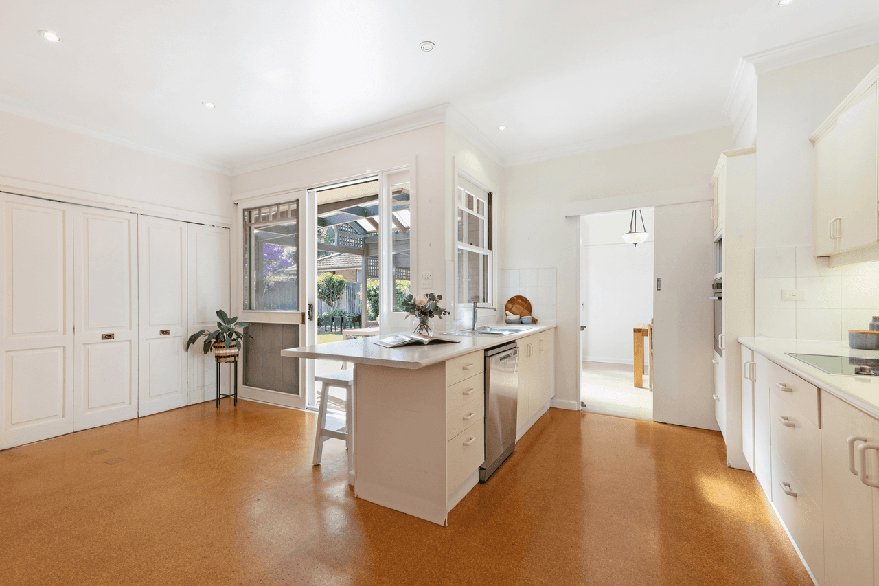 17 Gillian Parade, WEST PYMBLE, NSW 2073