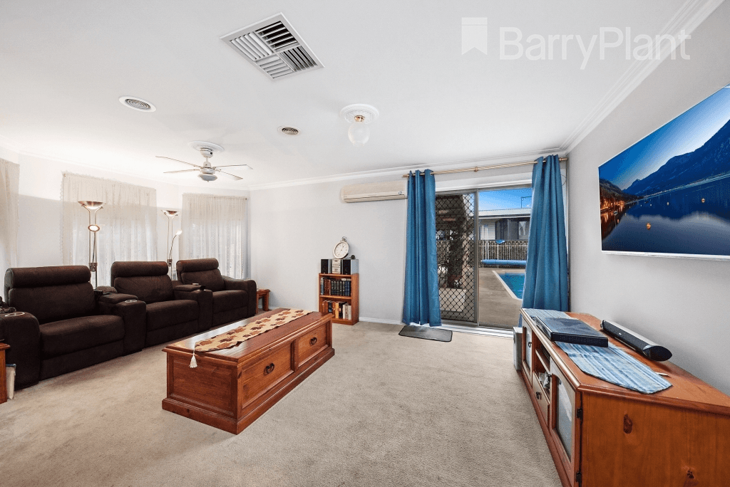 34 Westleigh Drive, WERRIBEE, VIC 3030