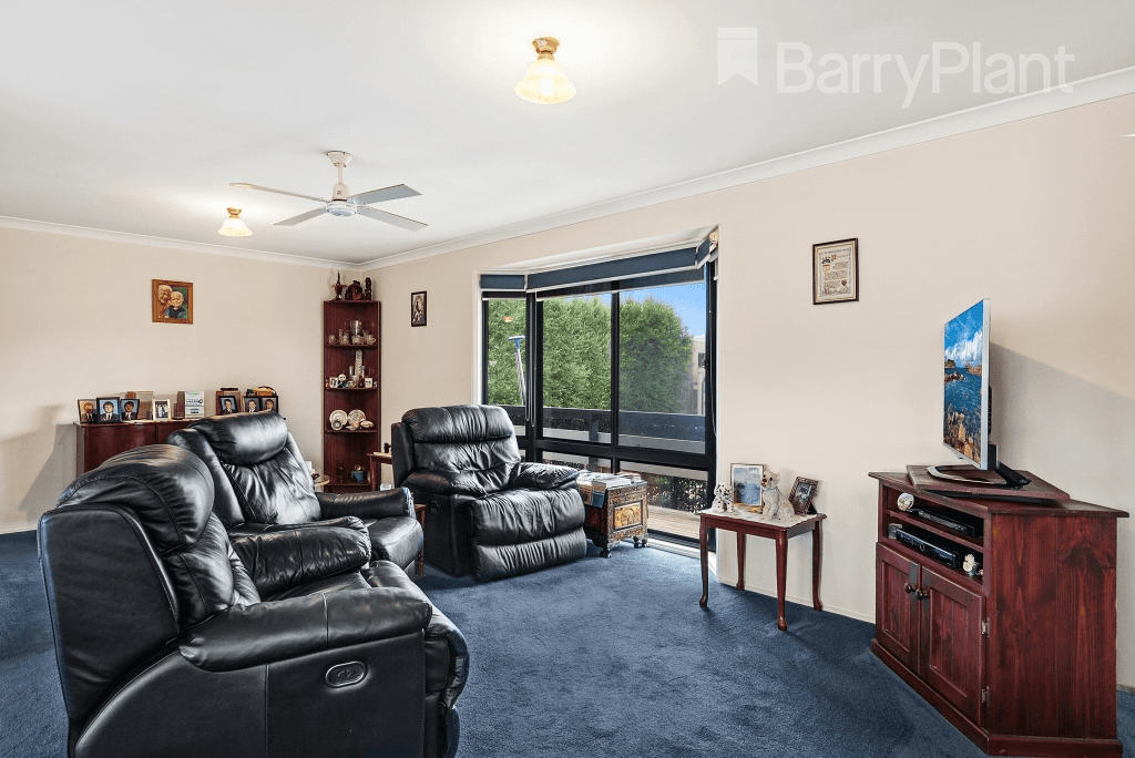 34 Westleigh Drive, WERRIBEE, VIC 3030