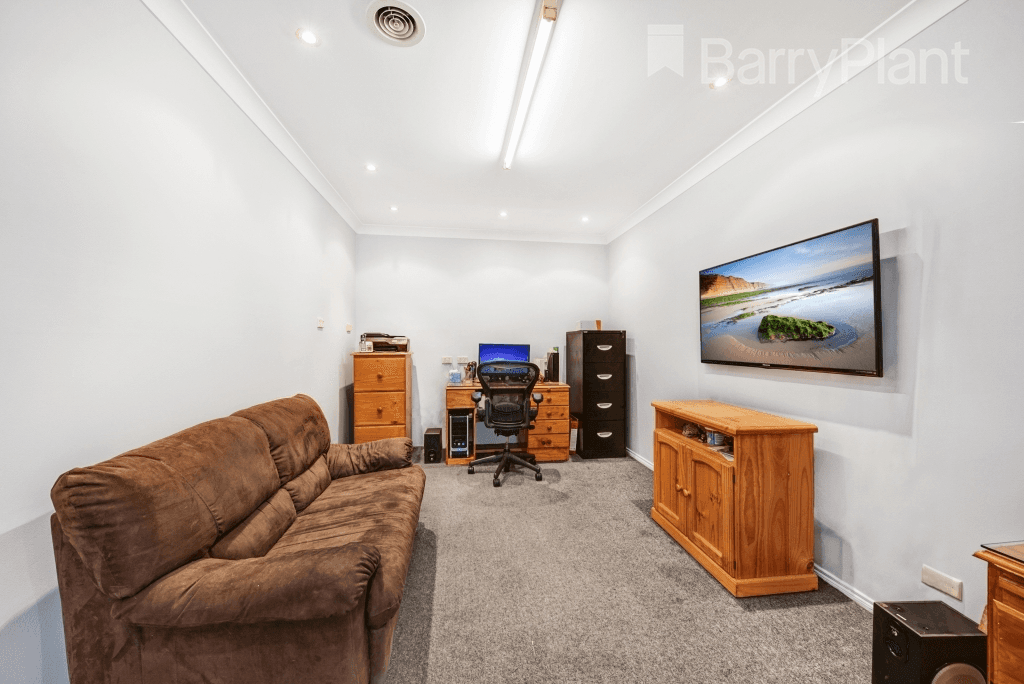 34 Westleigh Drive, WERRIBEE, VIC 3030
