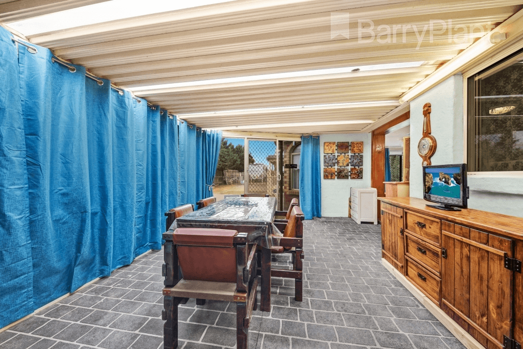 34 Westleigh Drive, WERRIBEE, VIC 3030