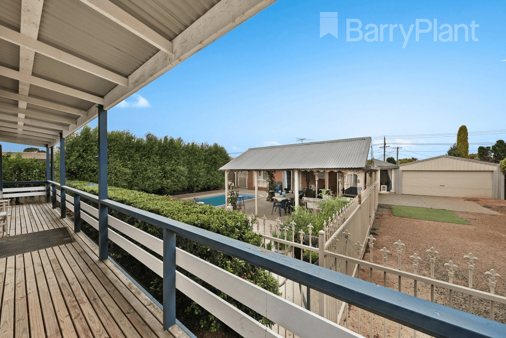 34 Westleigh Drive, WERRIBEE, VIC 3030