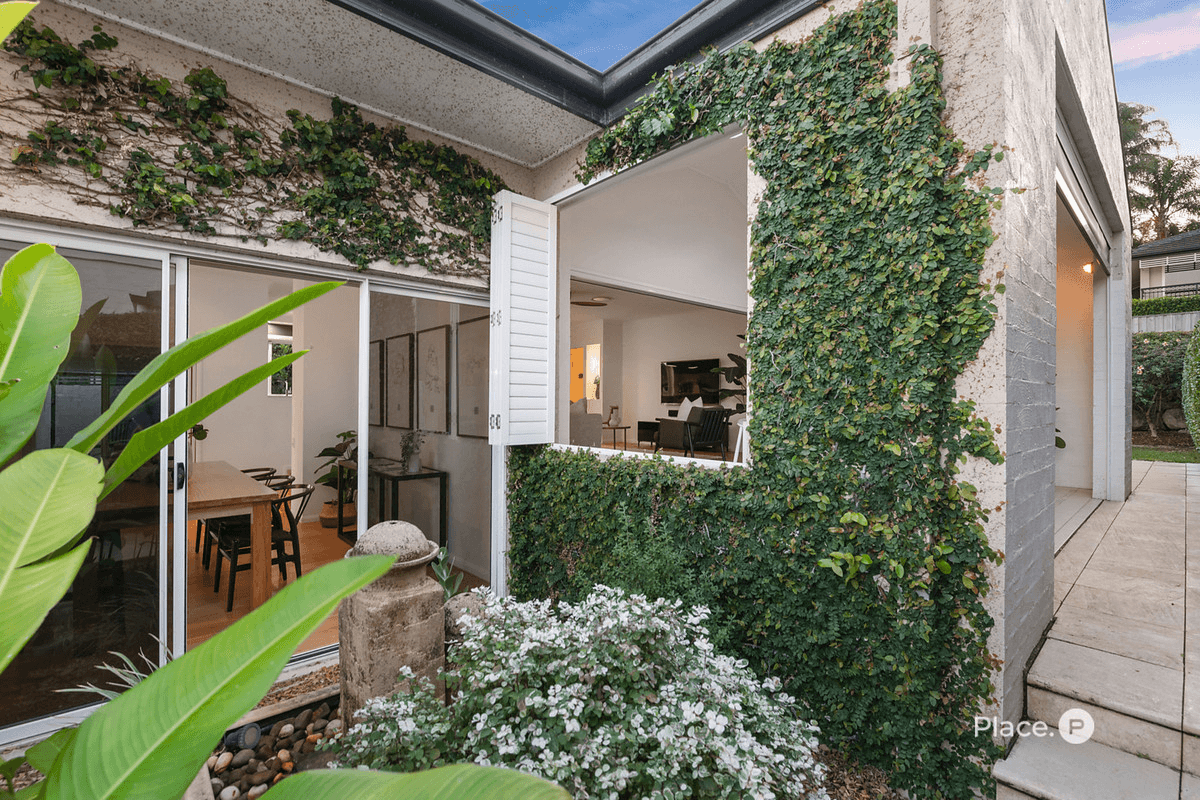 16 Patrick Street, Norman Park, QLD 4170