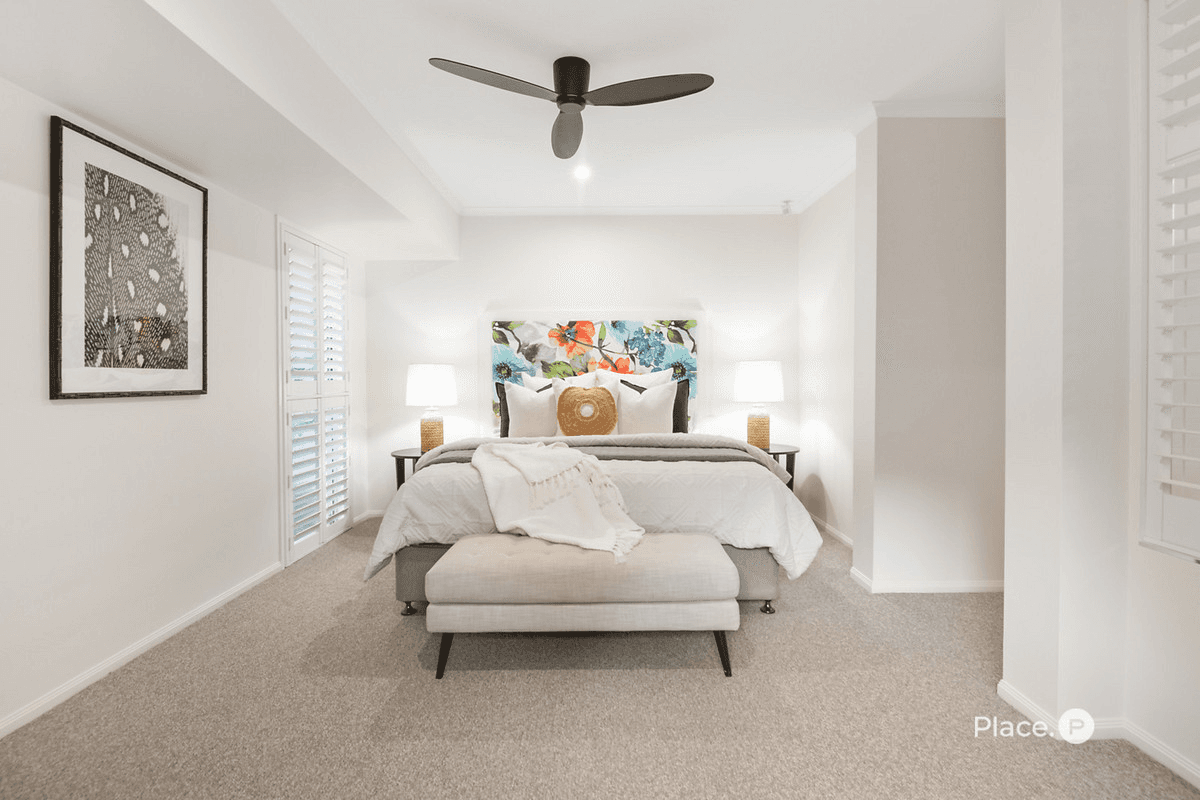 16 Patrick Street, Norman Park, QLD 4170